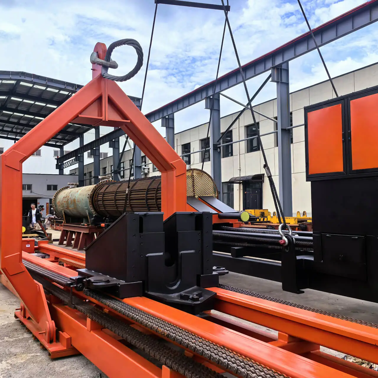 45 ton bundle extractor pulling tube bundle in petrochemical plant