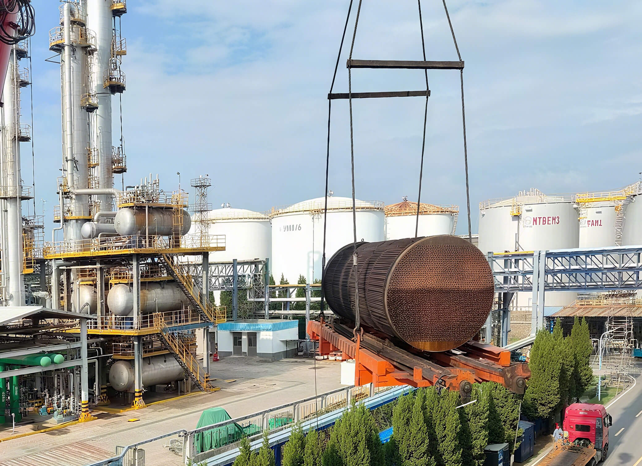 Field overhaul of large shell-and-tube exchangers