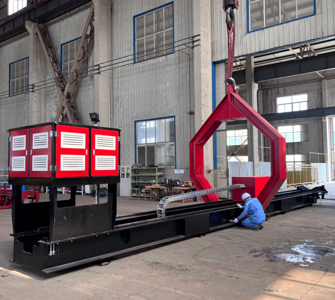 Completed Qingwei tube bundle extractor prepared in the workshop