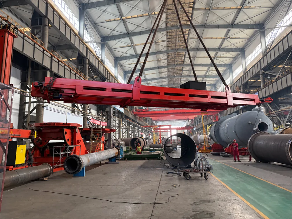 Modular extension for a tube bundle extractor during workshop lifting