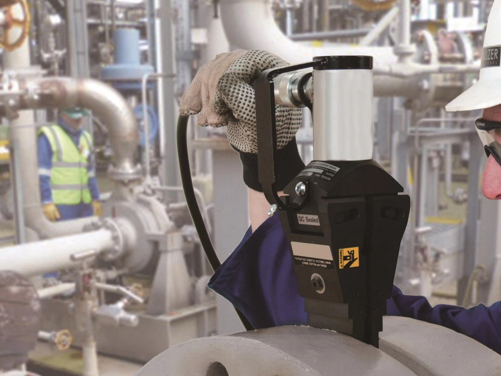 Heavy-duty hydraulic torque wrench for industrial use
